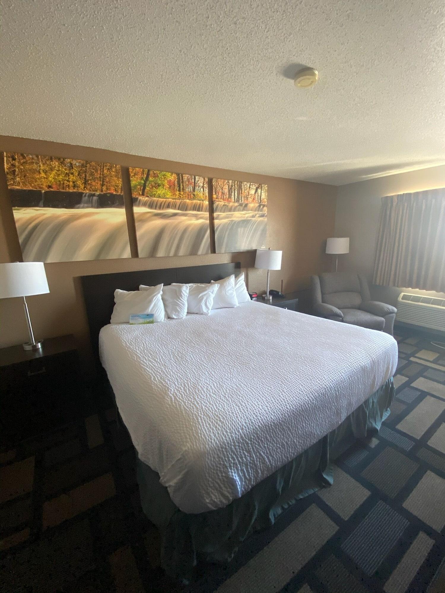 Days Inn By Wyndham Watertown Kültér fotó