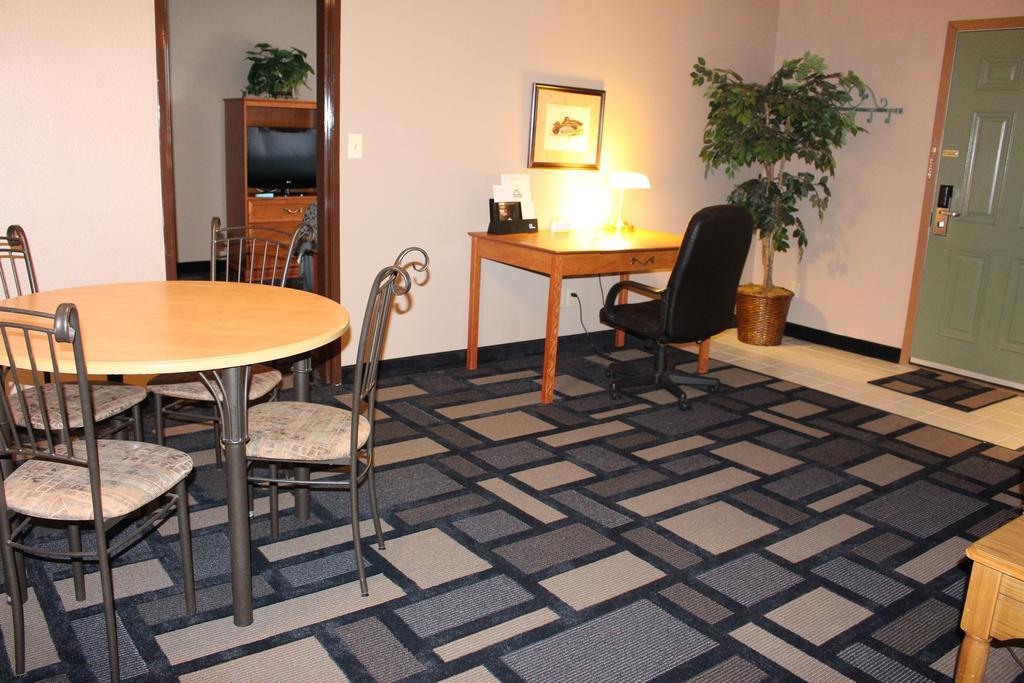Days Inn By Wyndham Watertown Szoba fotó