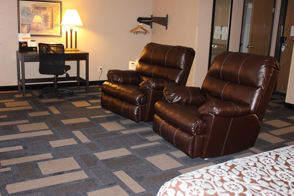 Days Inn By Wyndham Watertown Szoba fotó